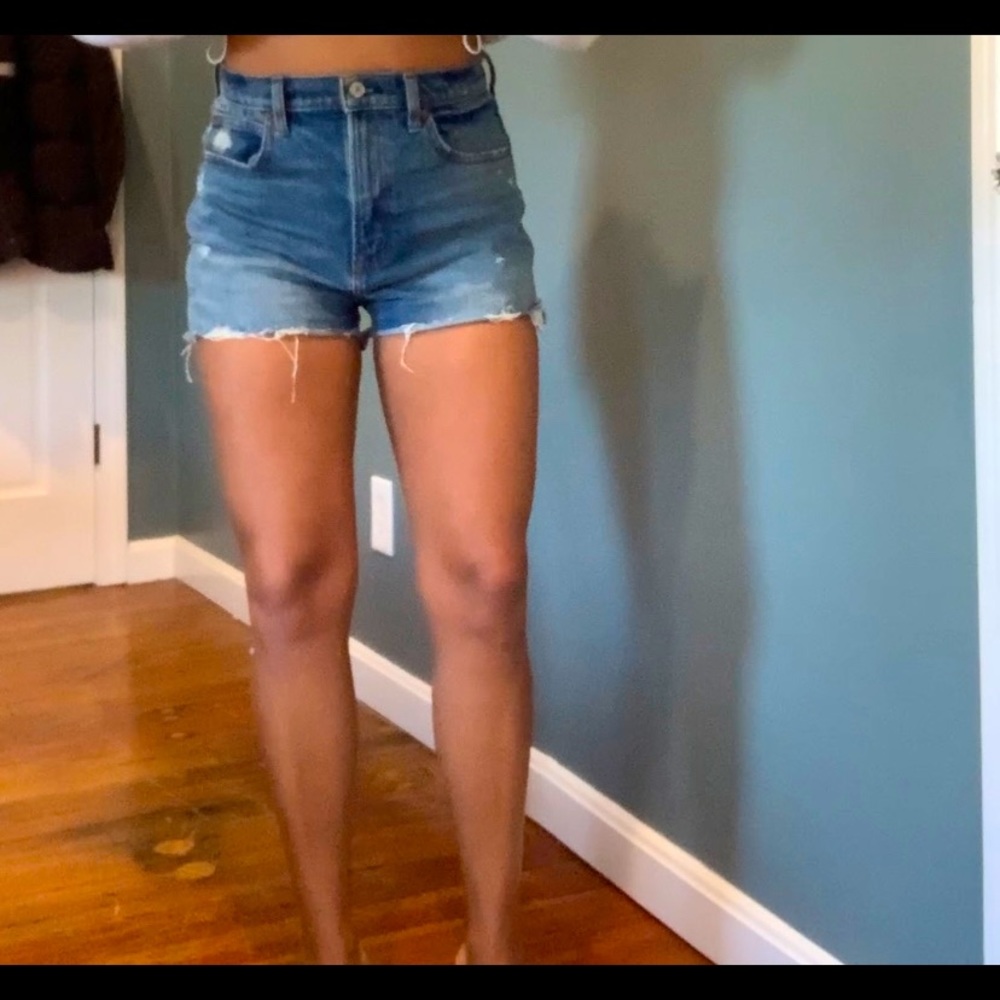 Abercrombie Ultra High Rise Mom Short | 27